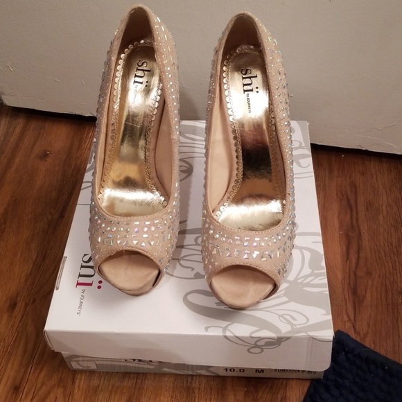 Stilettos - Picture 1 of 4